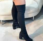 Bota Feminina Over Vic preta em meia