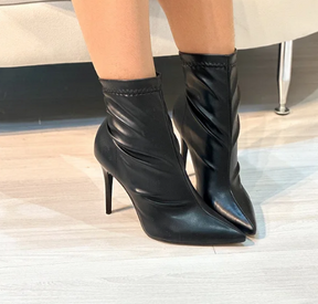 Bota Feminina Giulia Preta Salto fino