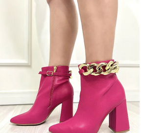 Bota Feminina Nanda Rosa Cereja Corrente dourada
